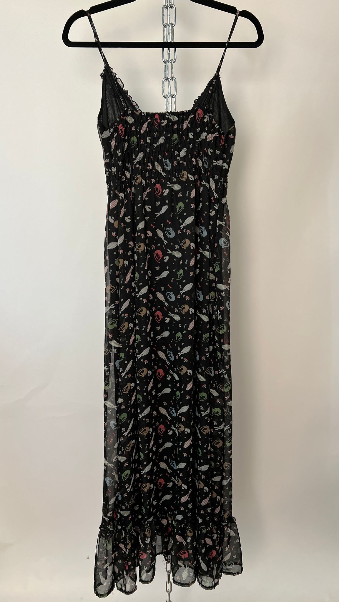 Kleid mit Figürchen
