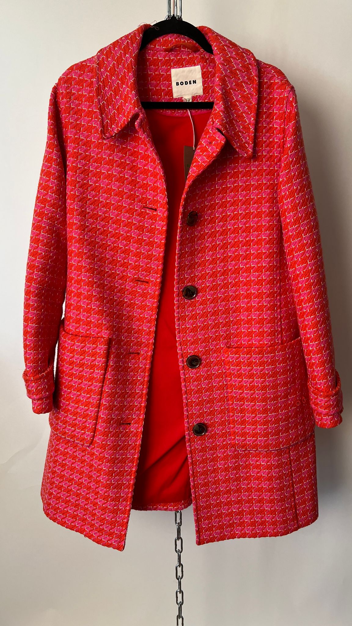 Mantel – - Main Image