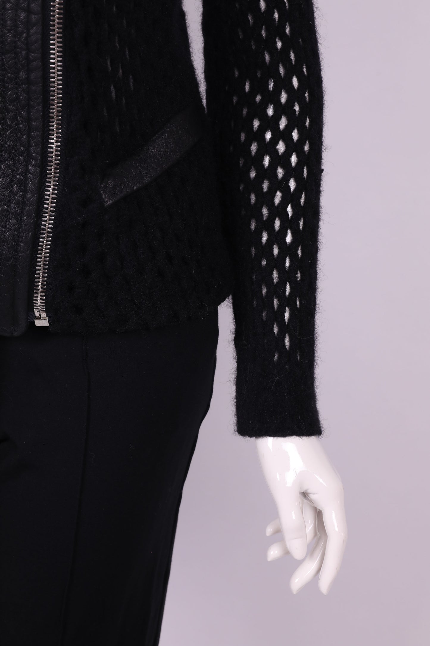Jacke mit Lochmuster