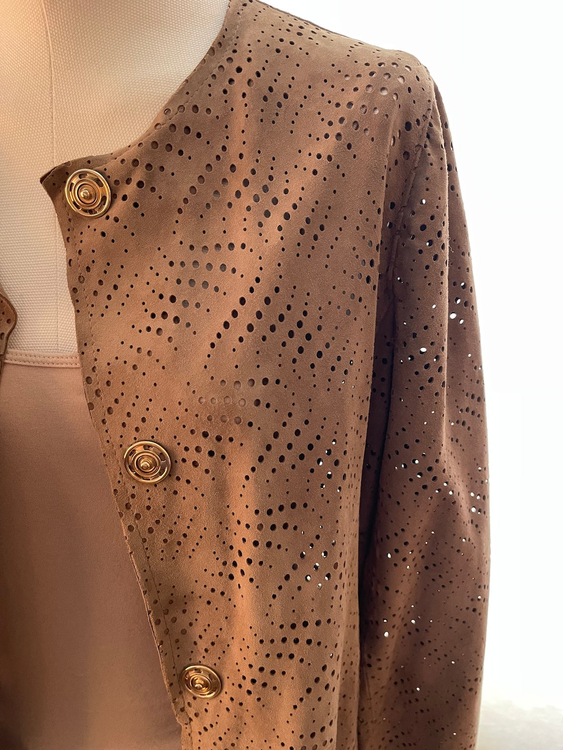 Lederjacke gelocht