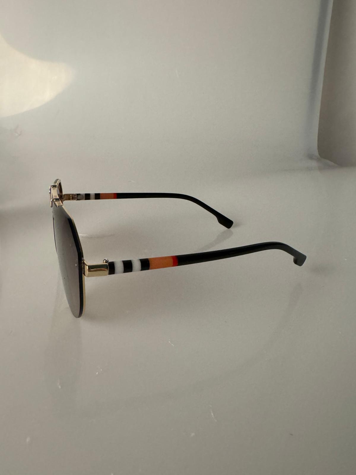 Sonnenbrille