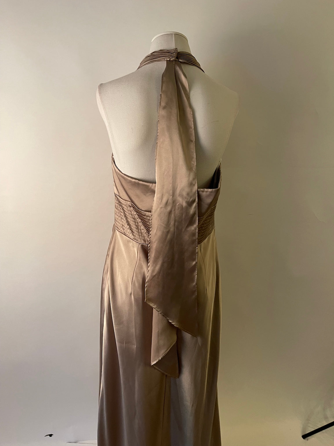 Abendkleid Neckholder