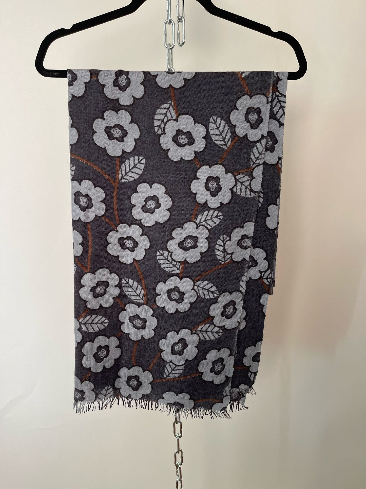 Schal / Foulard mit Blumen