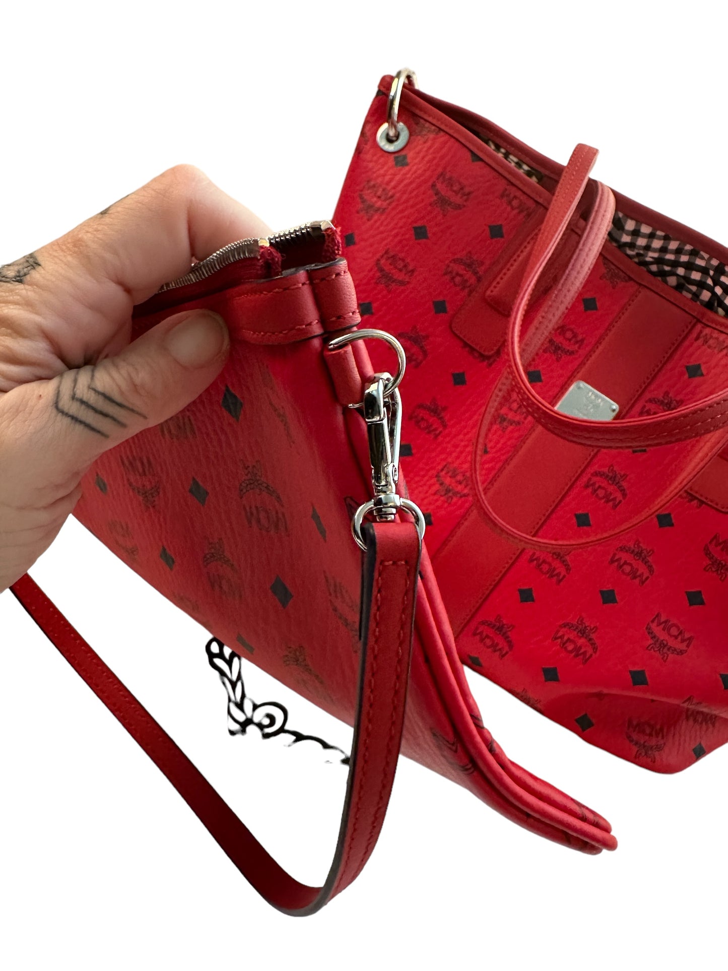 Shopper MCM gross
