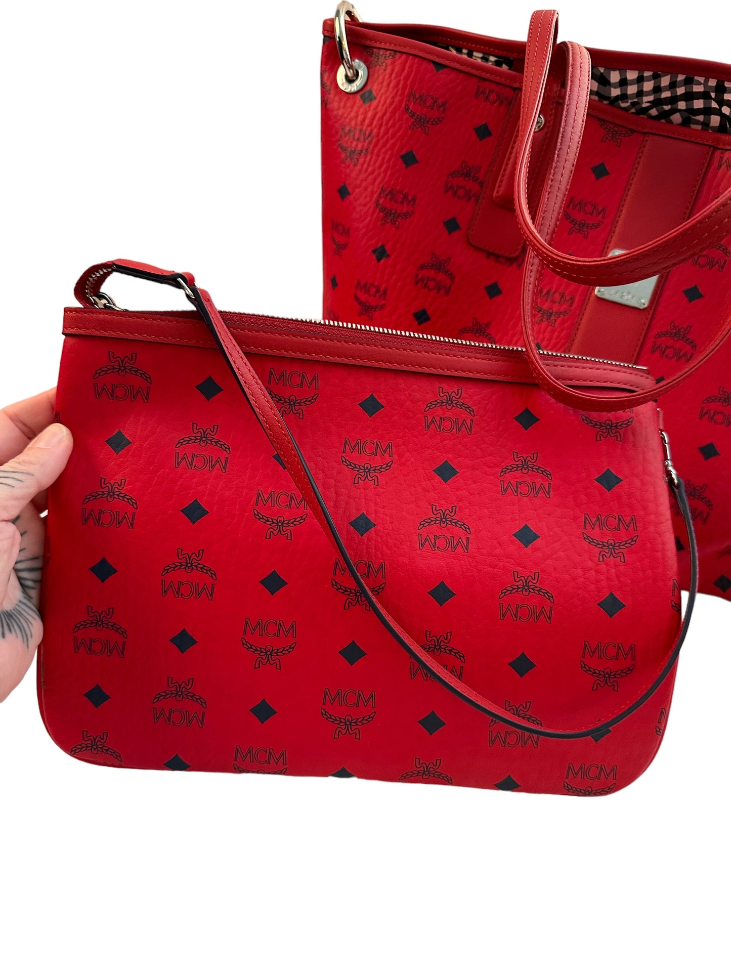Shopper MCM gross