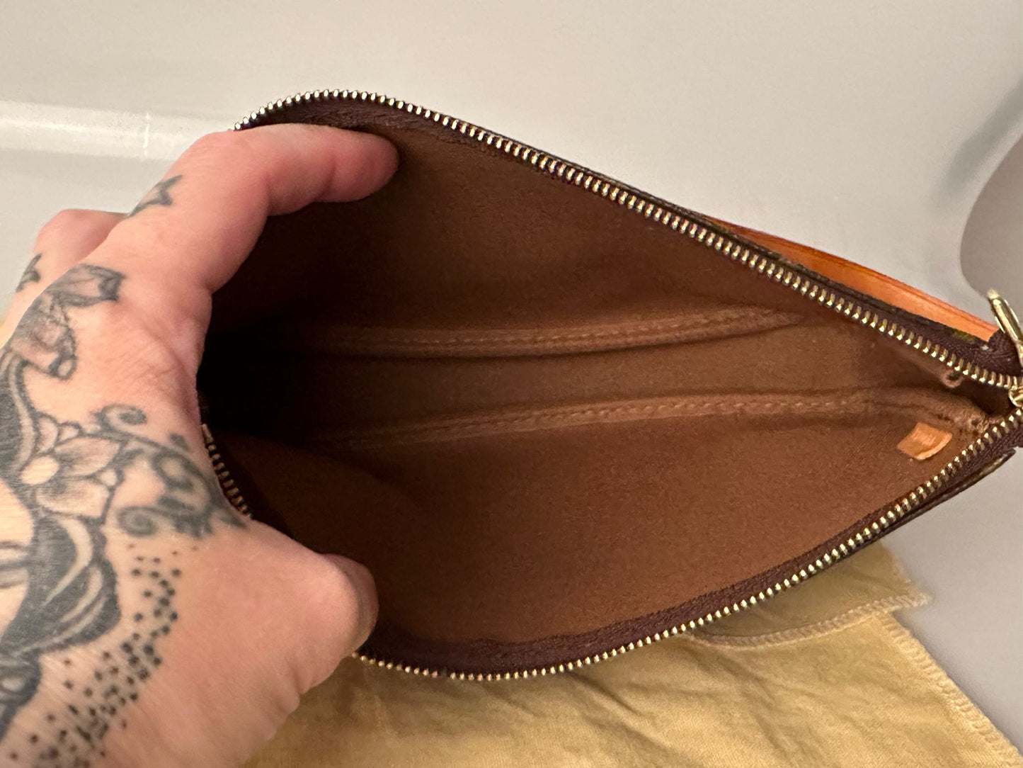 Handtasche / Pochette