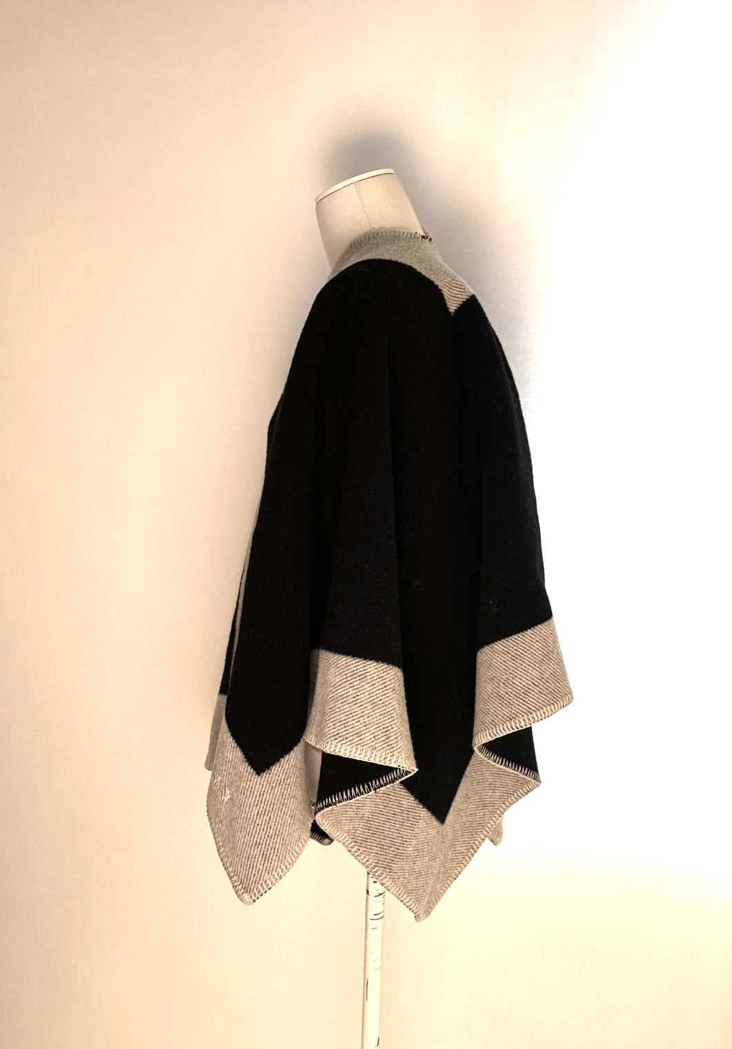 Poncho / Cape