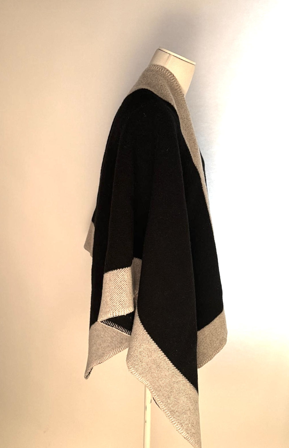 Poncho / Cape