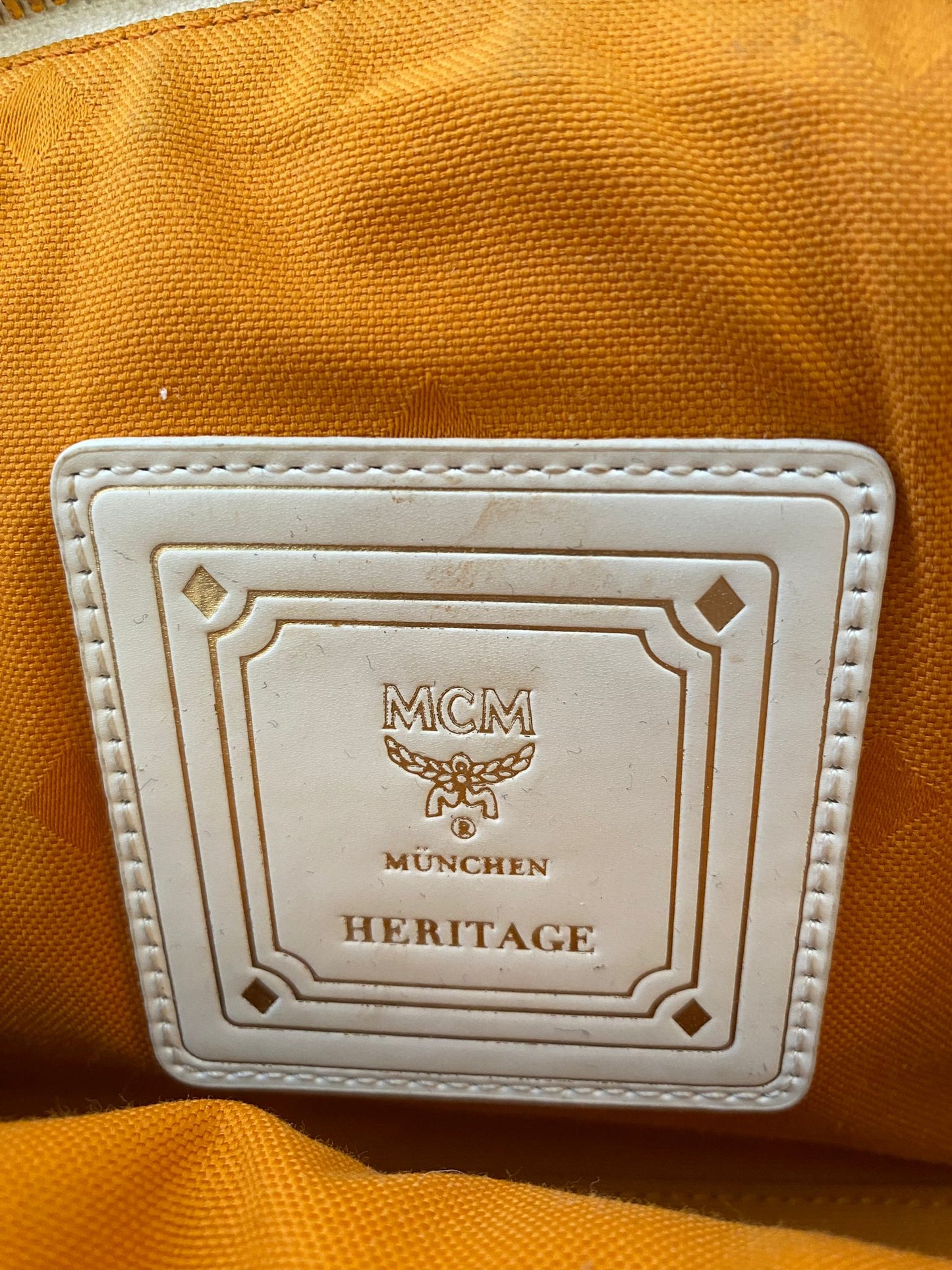 Necessaire