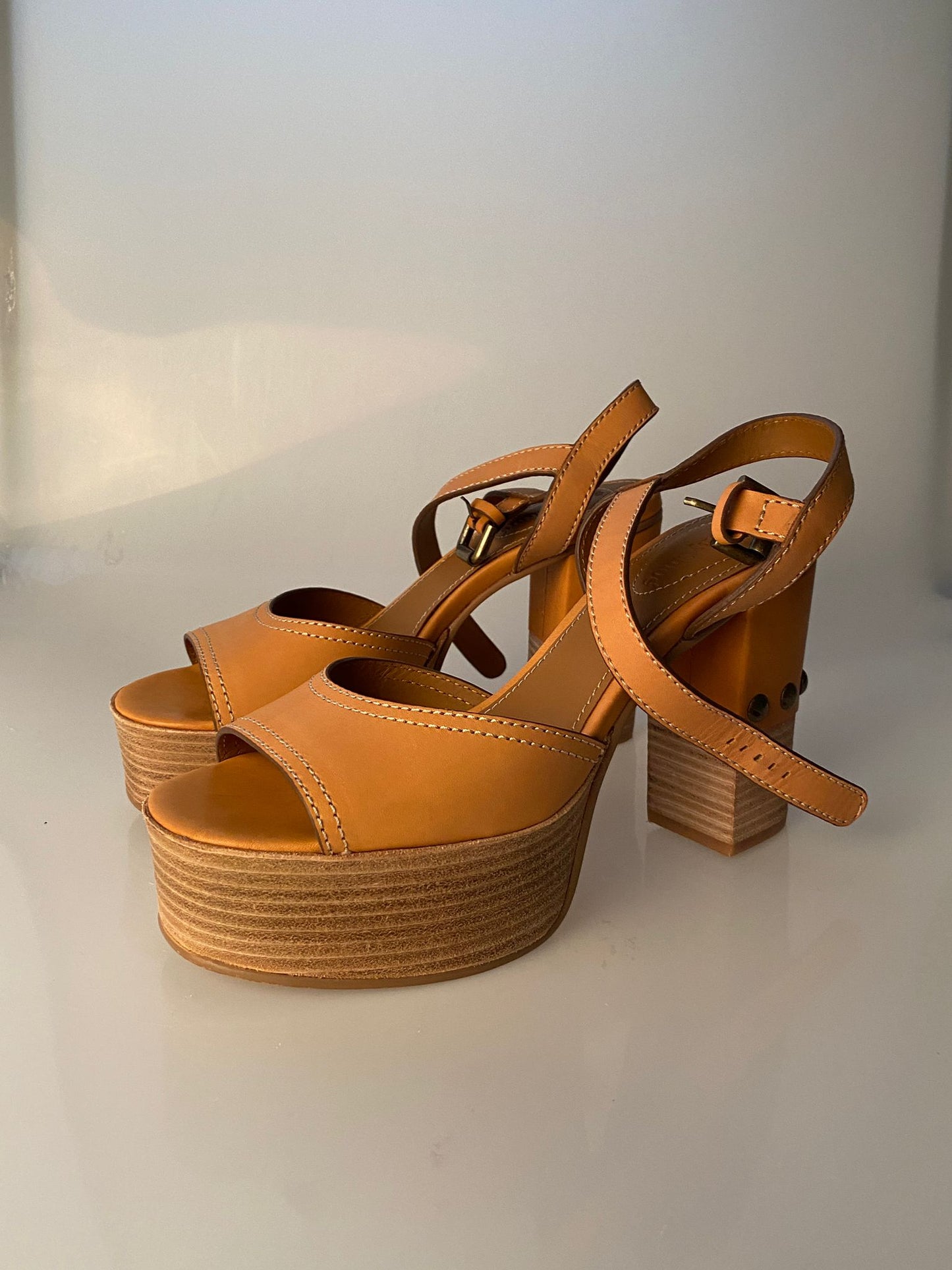 Plateau Sandalen