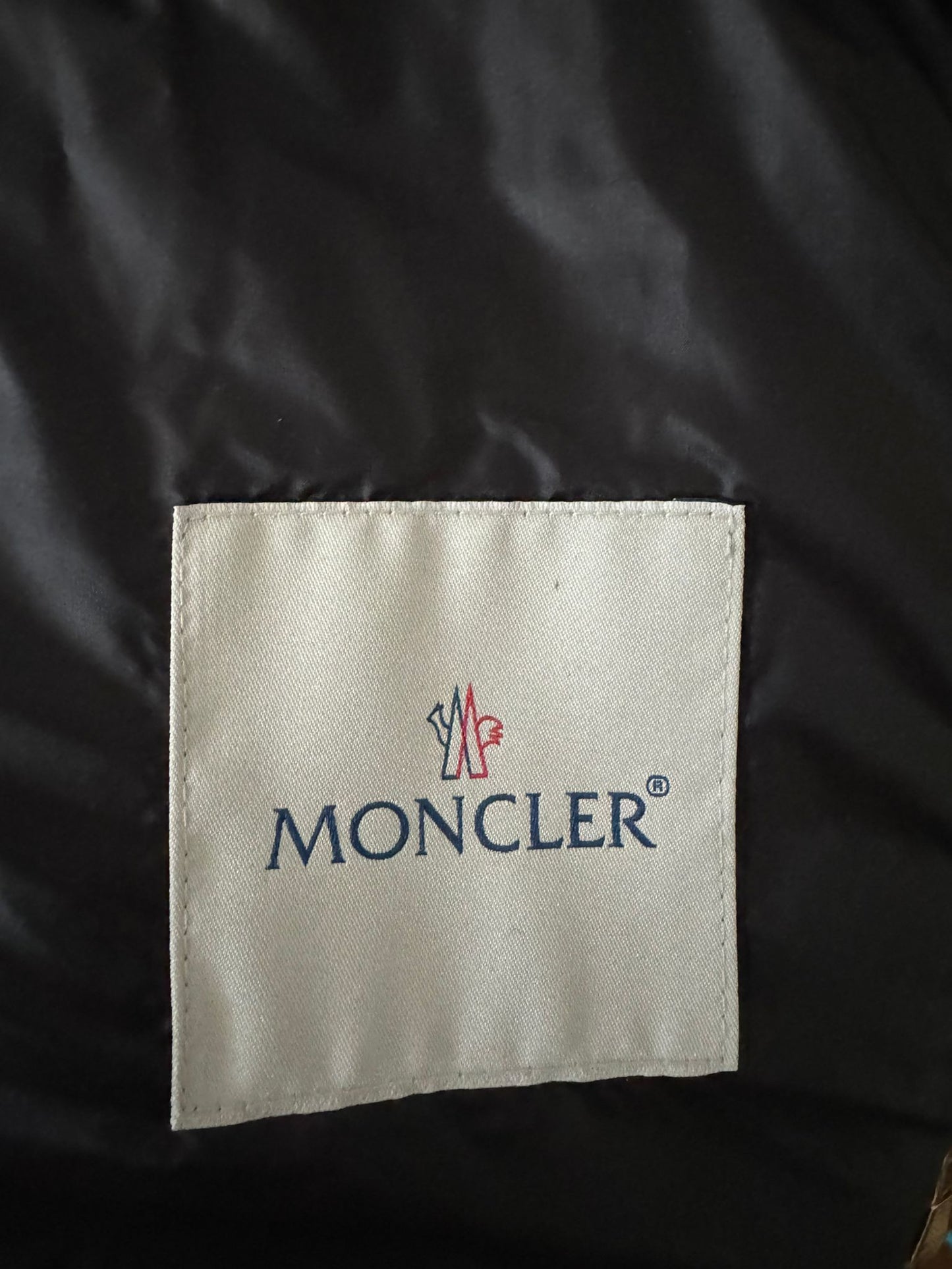 Daunenjacke mit Spitzen