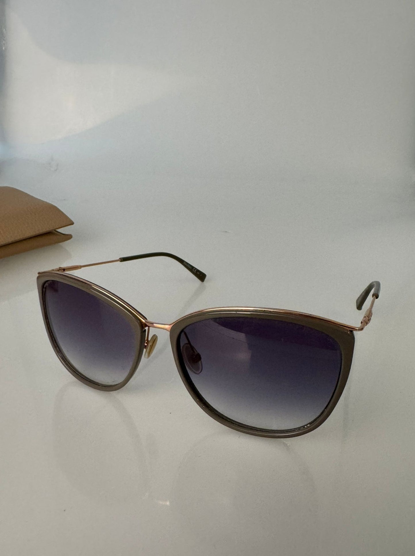 Sonnenbrille