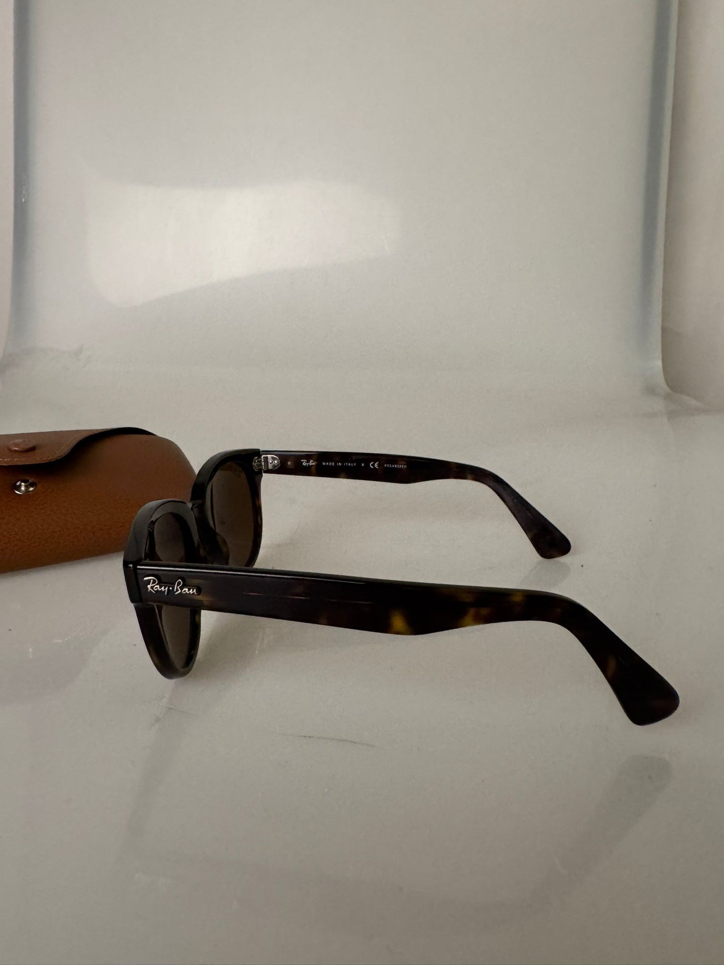 Sonnenbrille