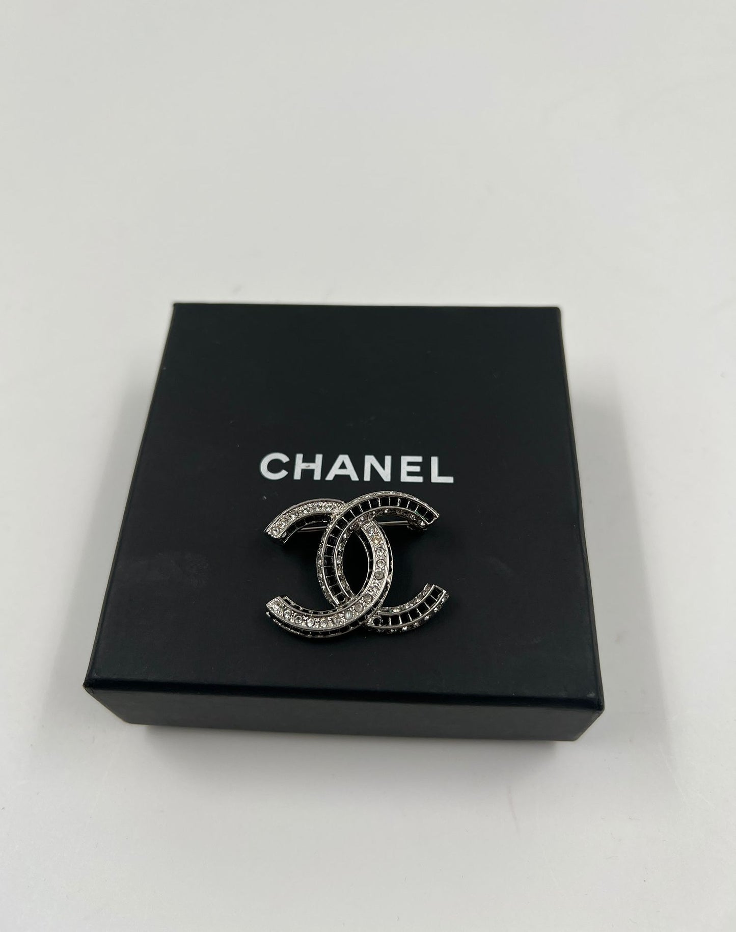 Broche