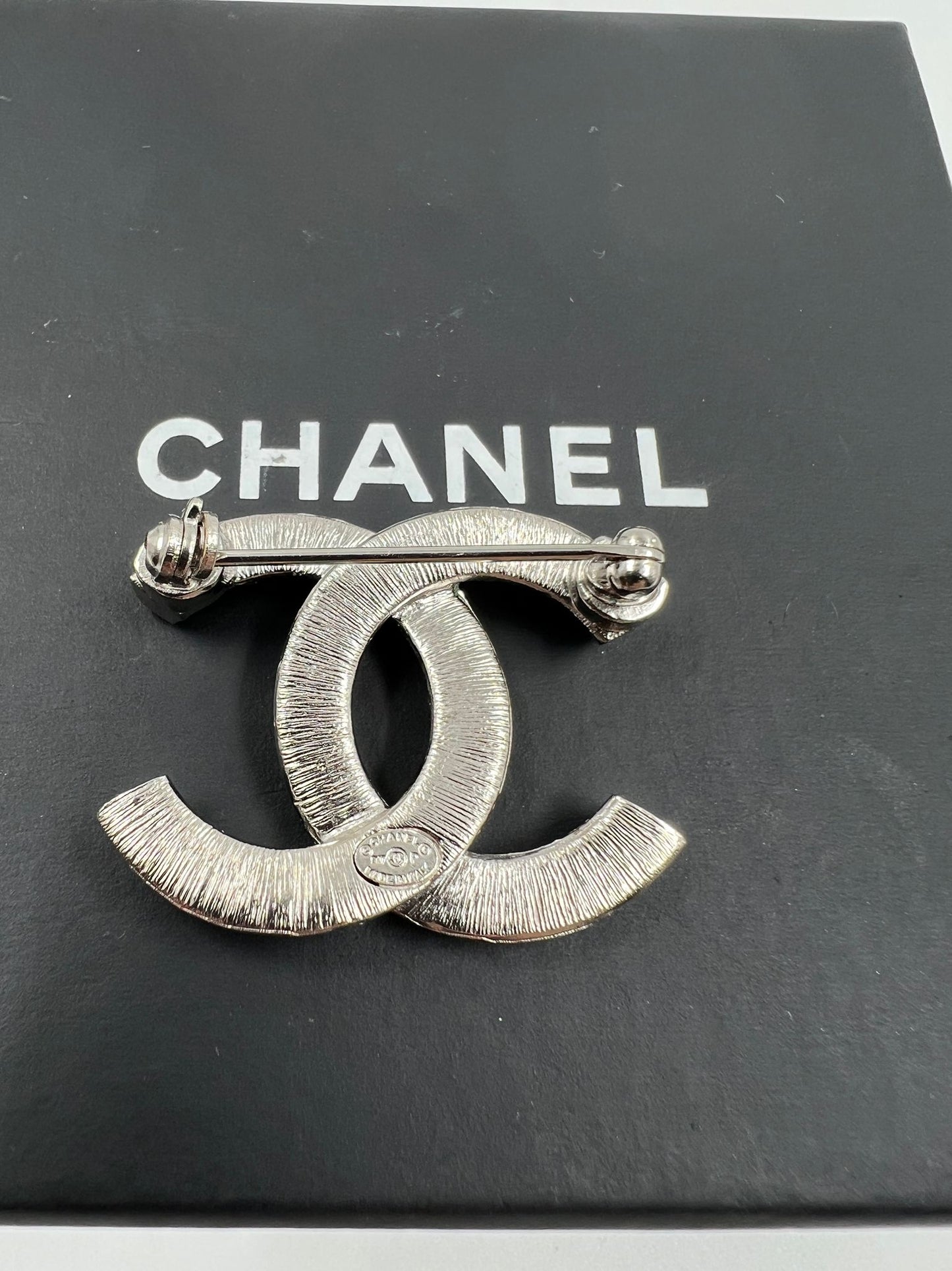 Broche