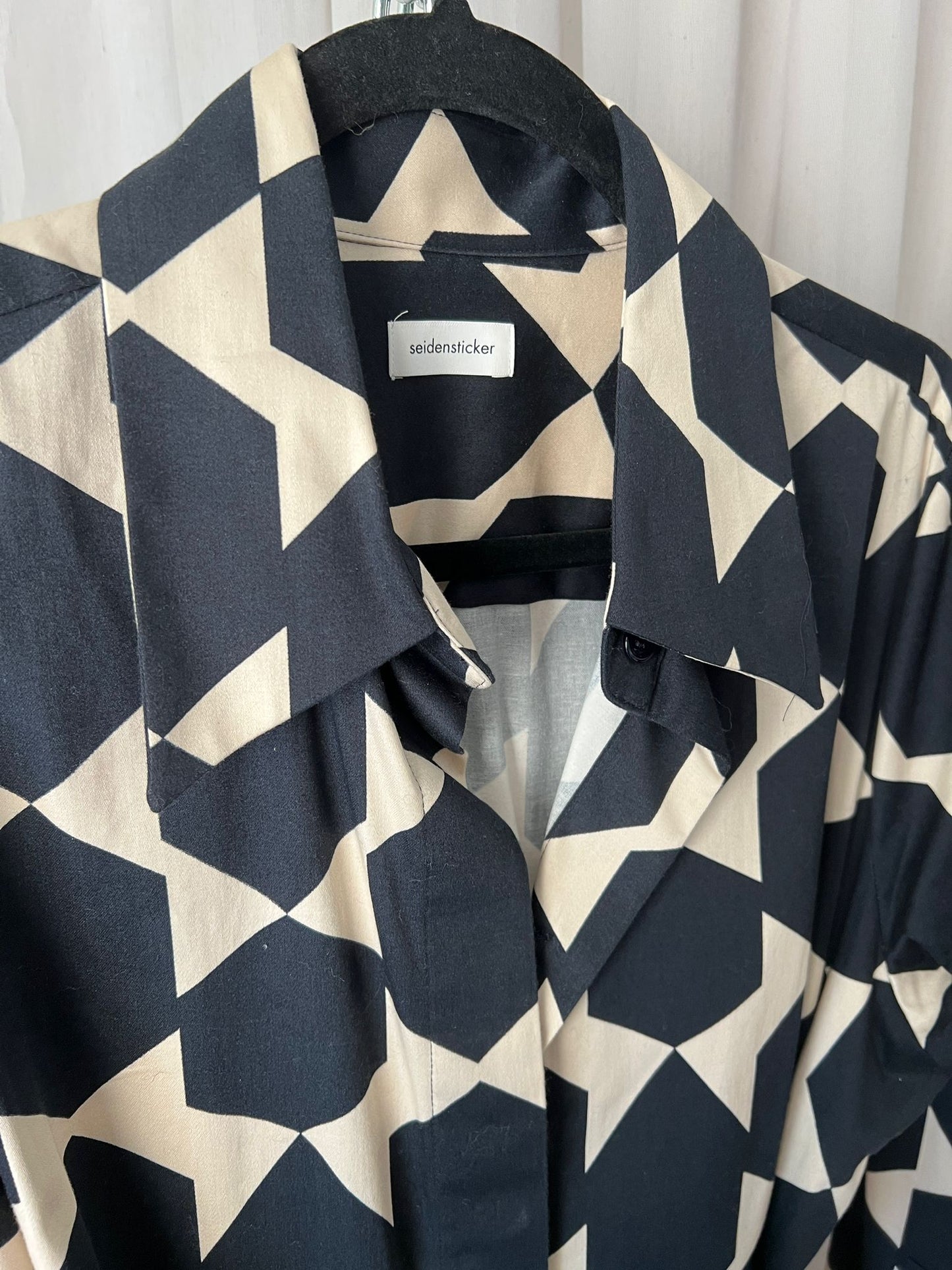 Kleid mit Gürtel