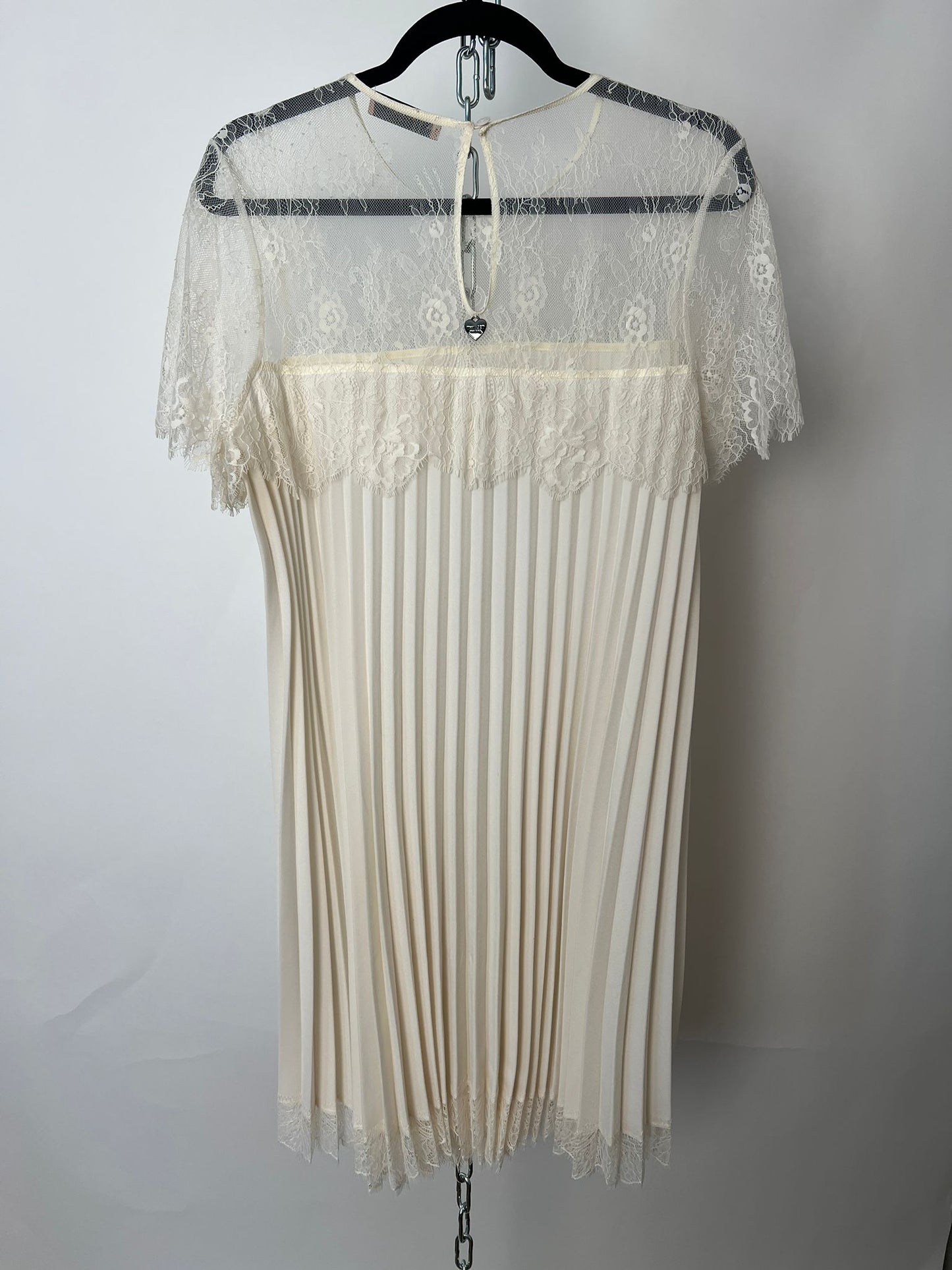 Kleid mit Spitze