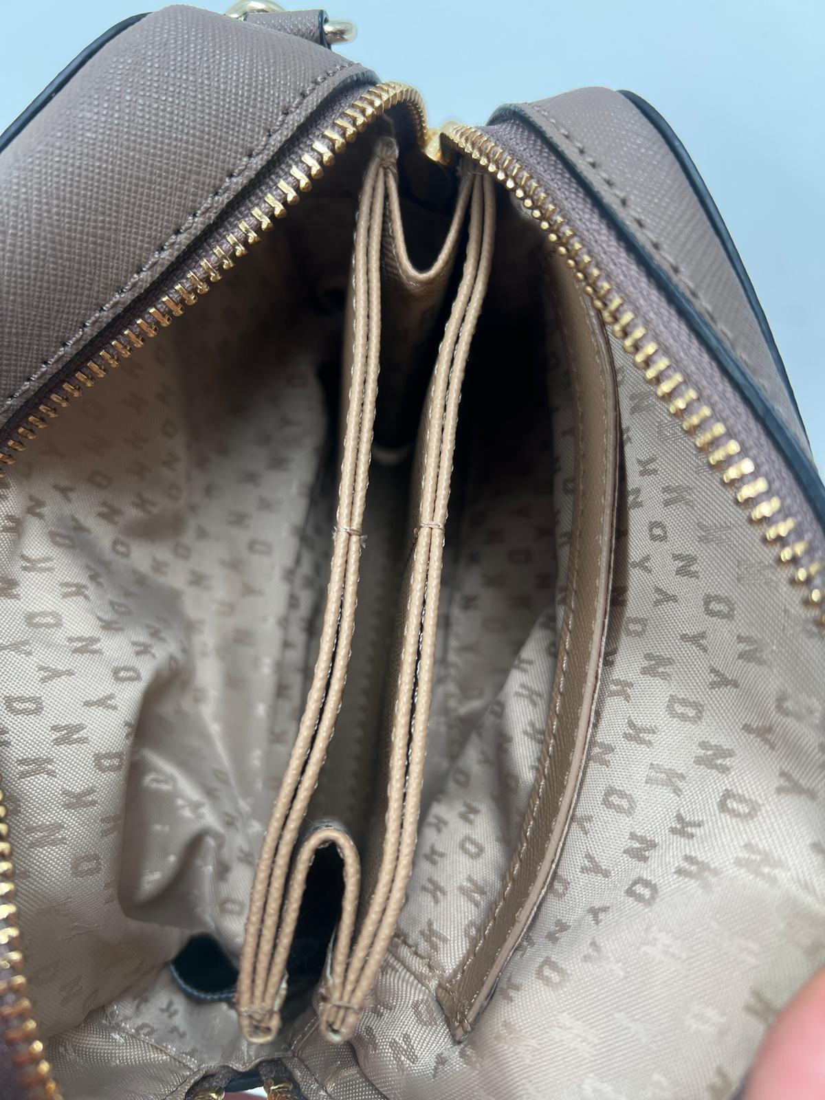 Tasche / Crossbody Bag