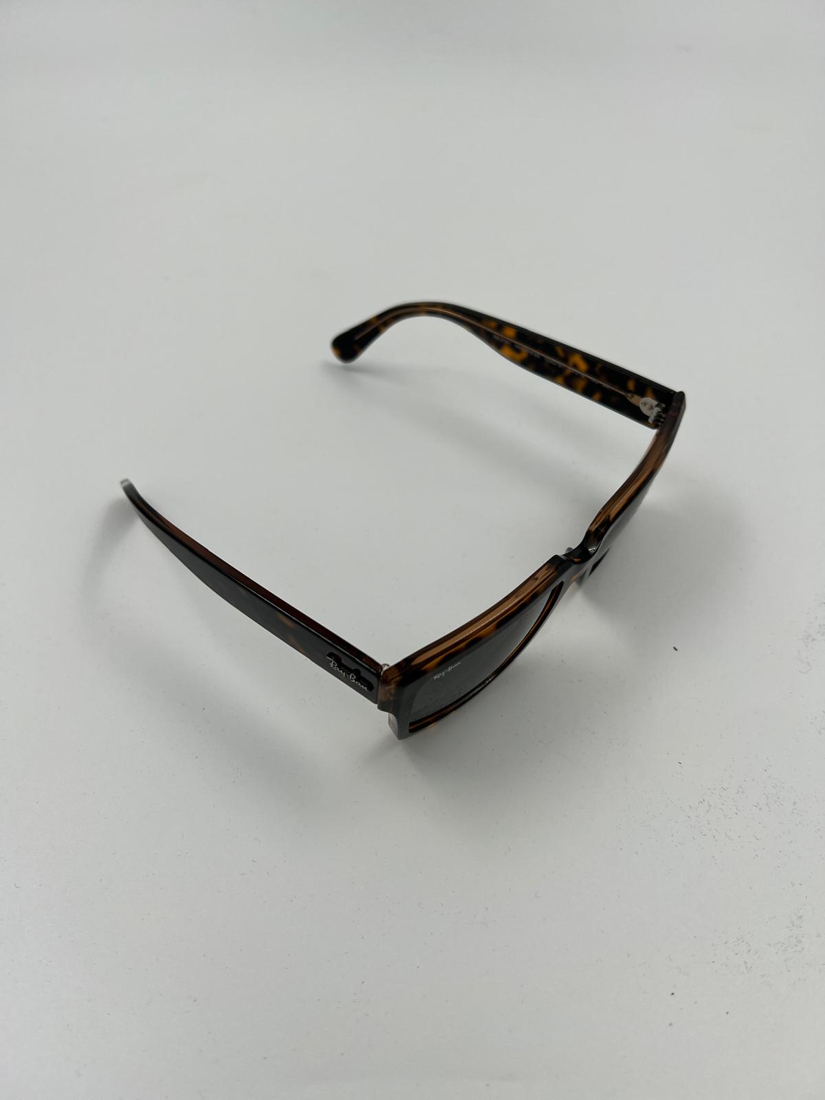 Sonnenbrille