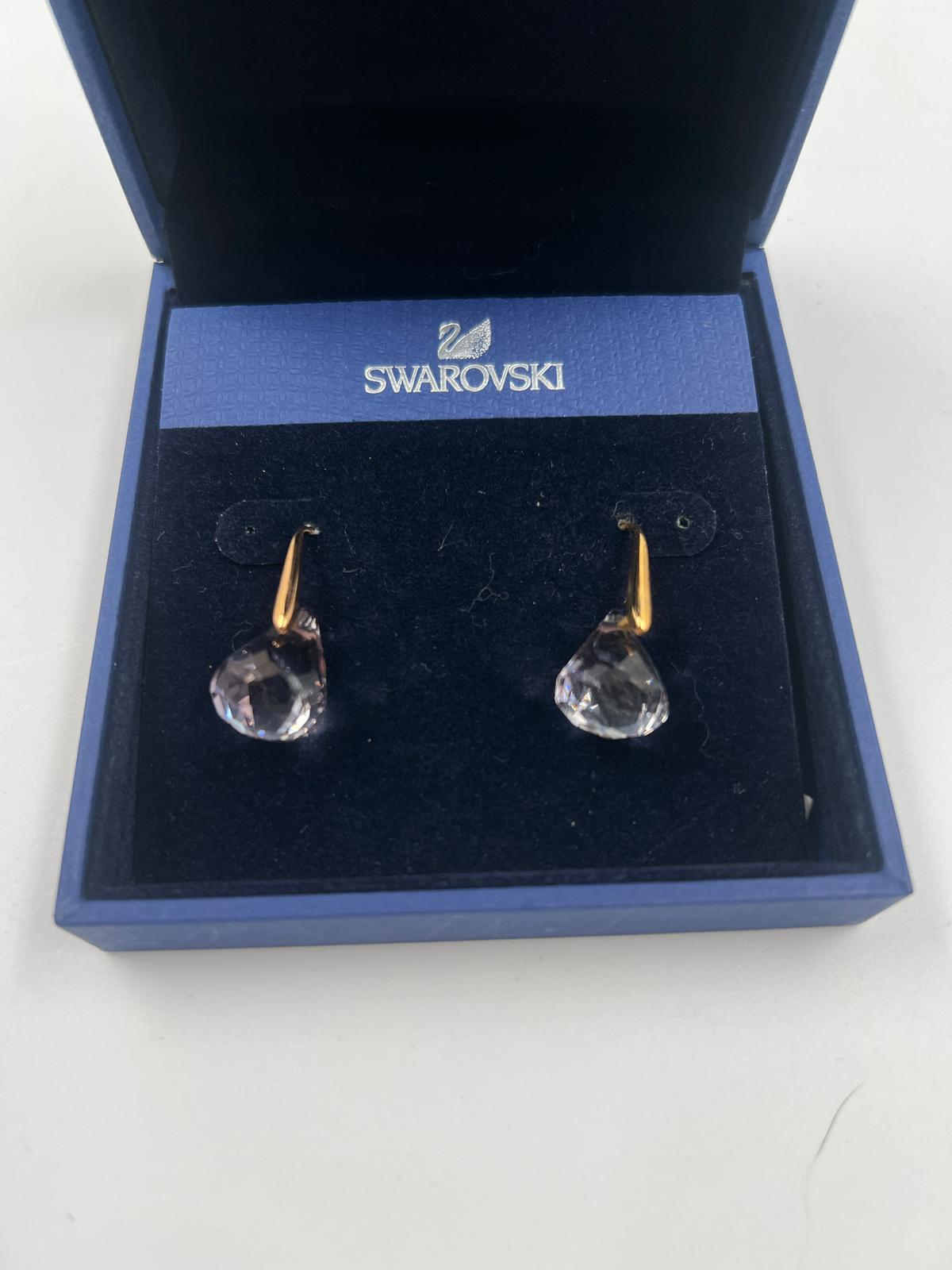 Ohrringe mit Tropfen