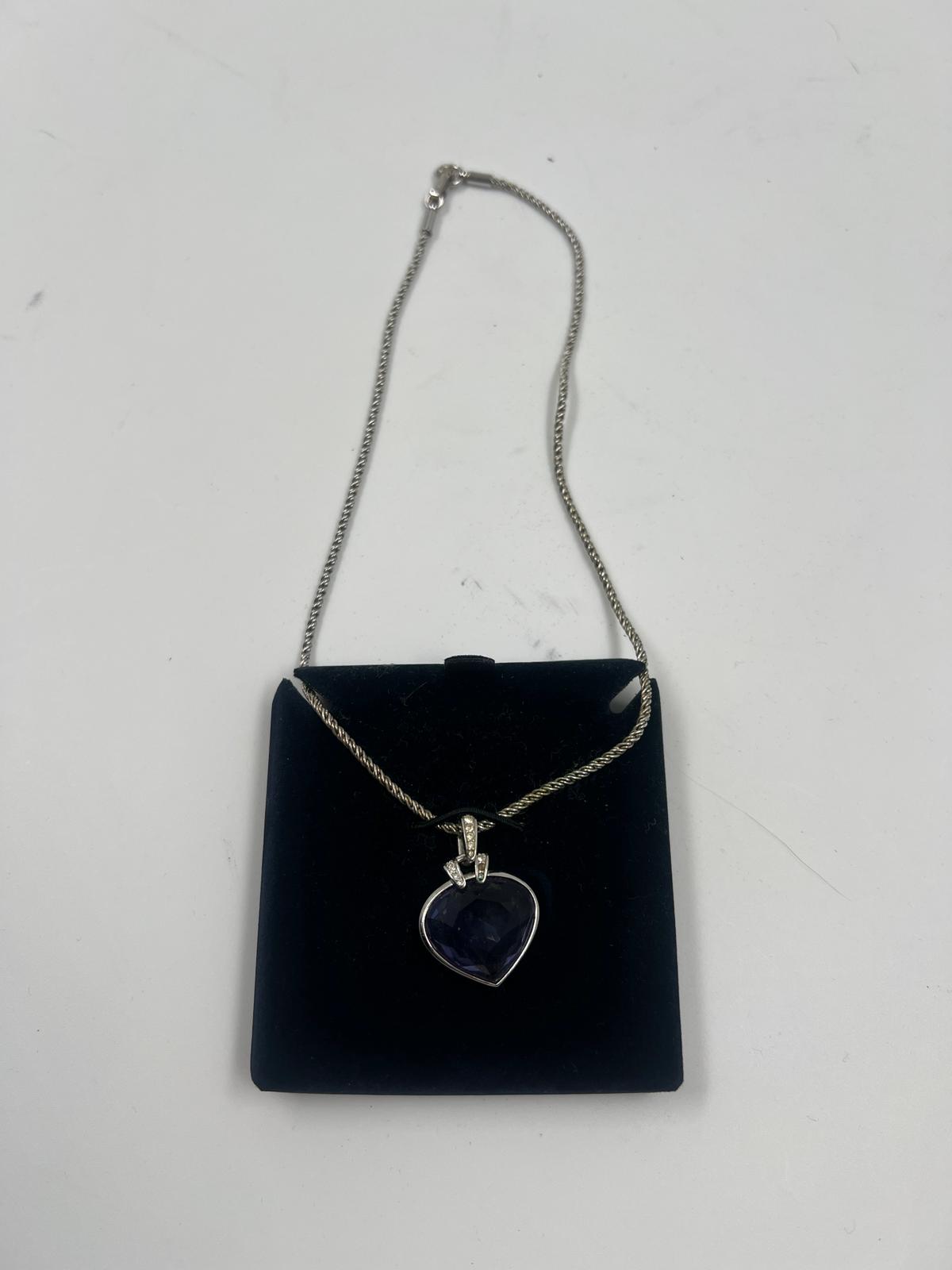 Schmuckset Ohrstecker und Kette