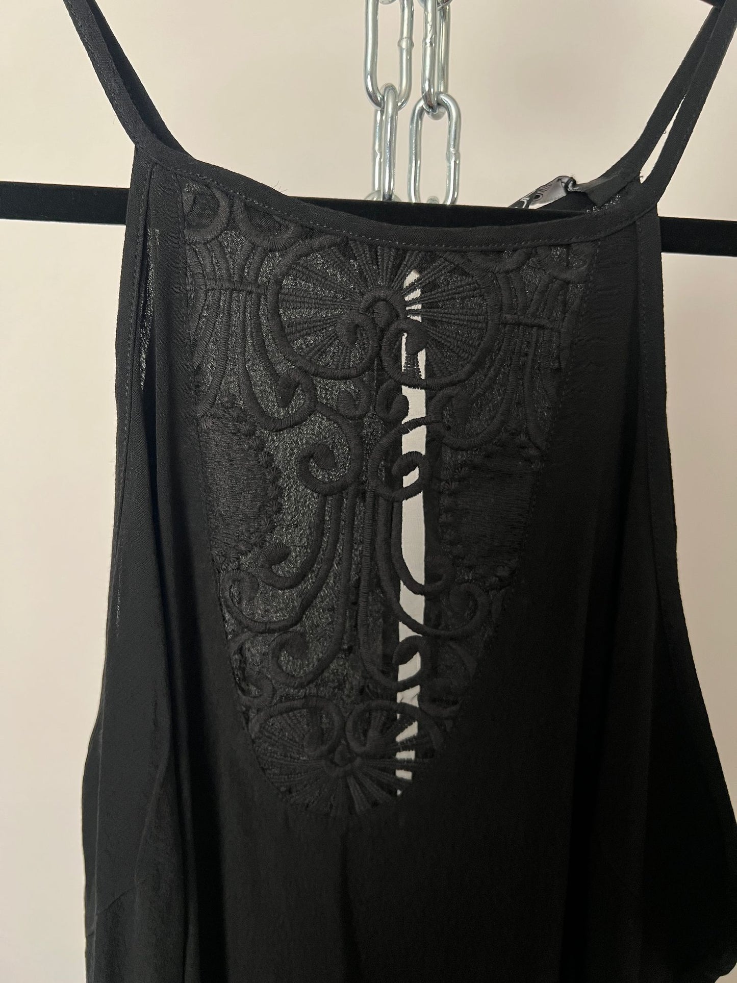 Kleid kurz mit Spaghetti-Träger