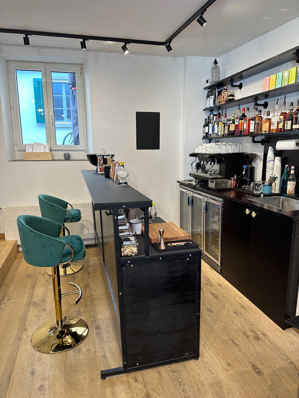 Bistro & Bar