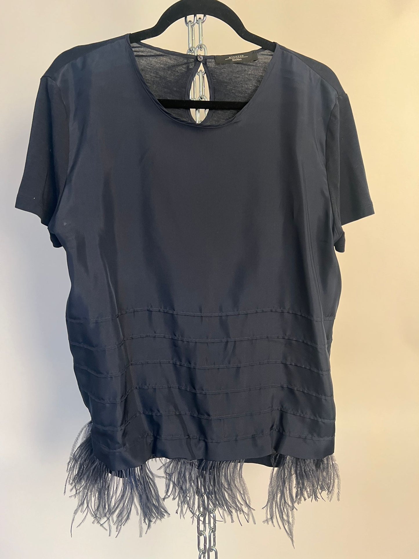 Shirt mit Straussenfedern