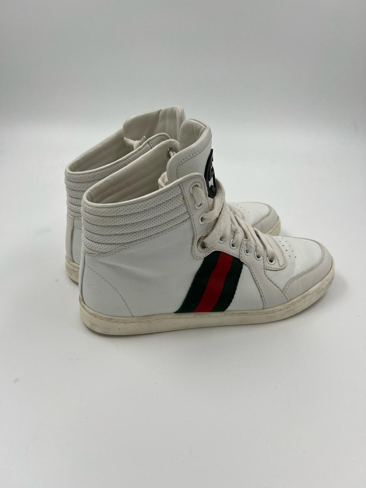 Sneakers hoch