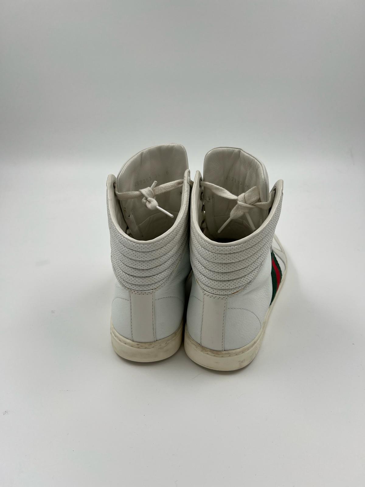 Sneakers hoch