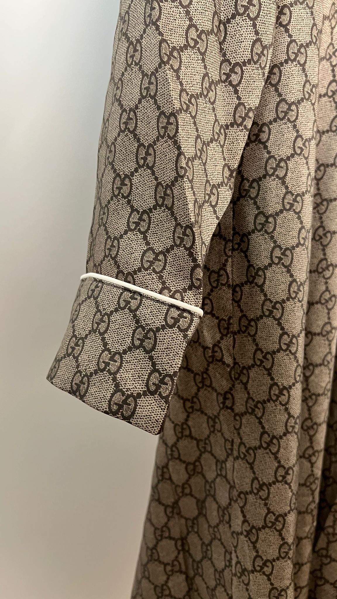 Kleid mit Gürtel