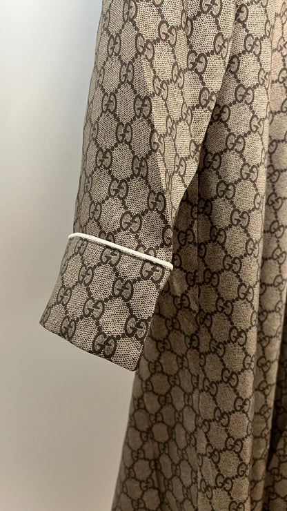 Kleid mit Gürtel