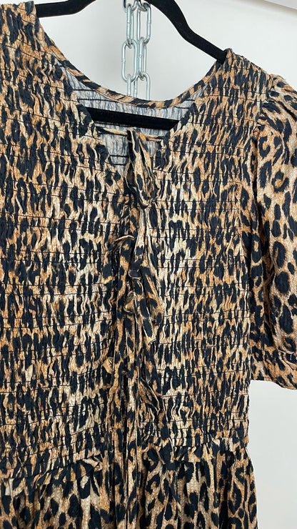Leo-Kleid