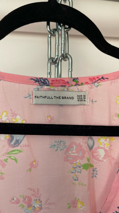 Kleid mit Blumen