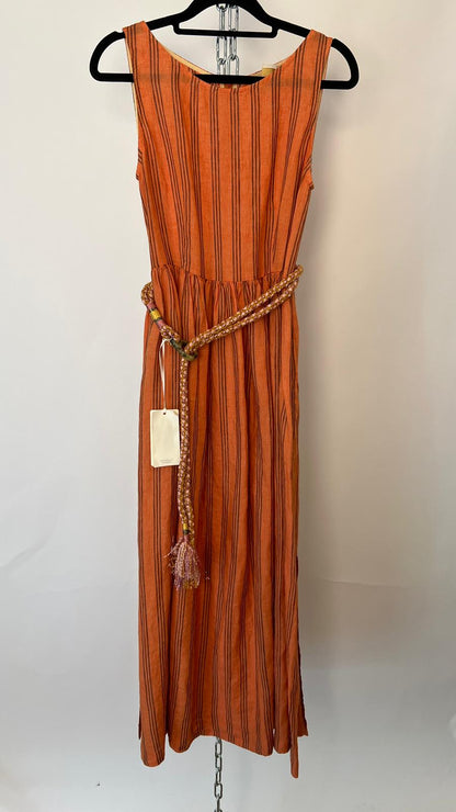 Kleid mit Gürtel