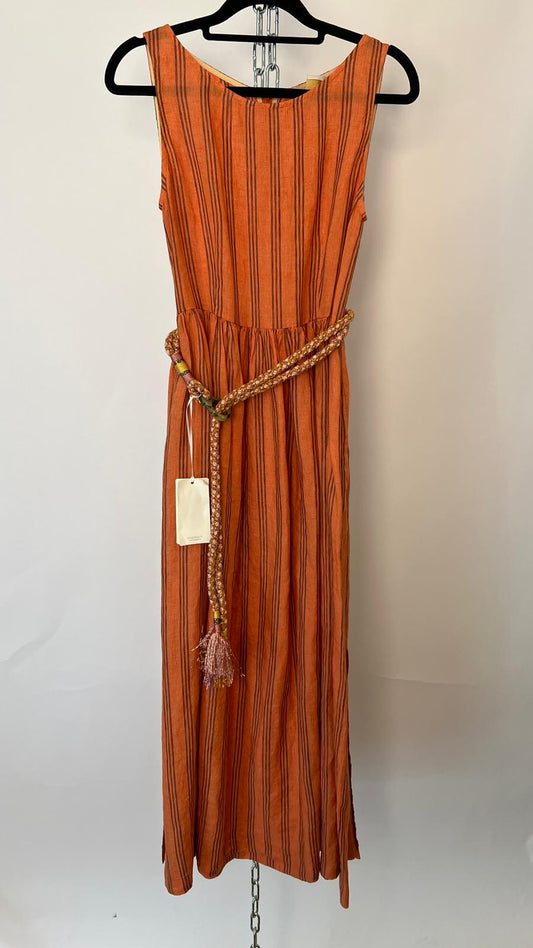 Kleid mit Gürtel