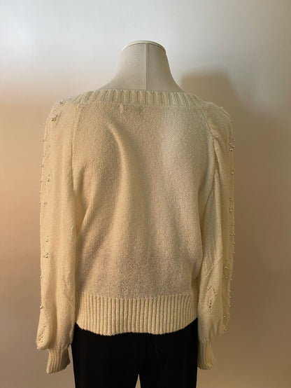 Strickjacke mit Perlen
