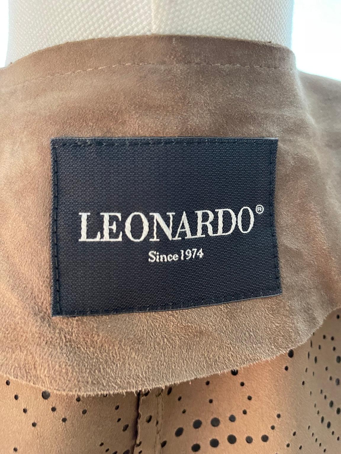 Lederjacke gelocht