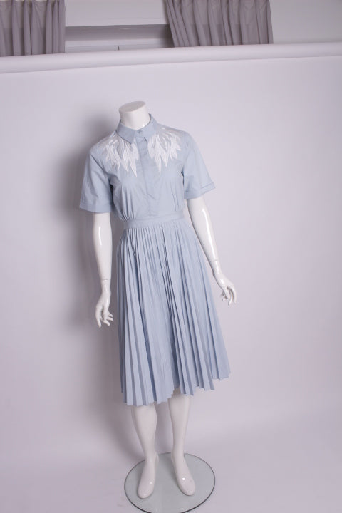 Hemdkleid mit Plissé-Rock, halbe Ärmel