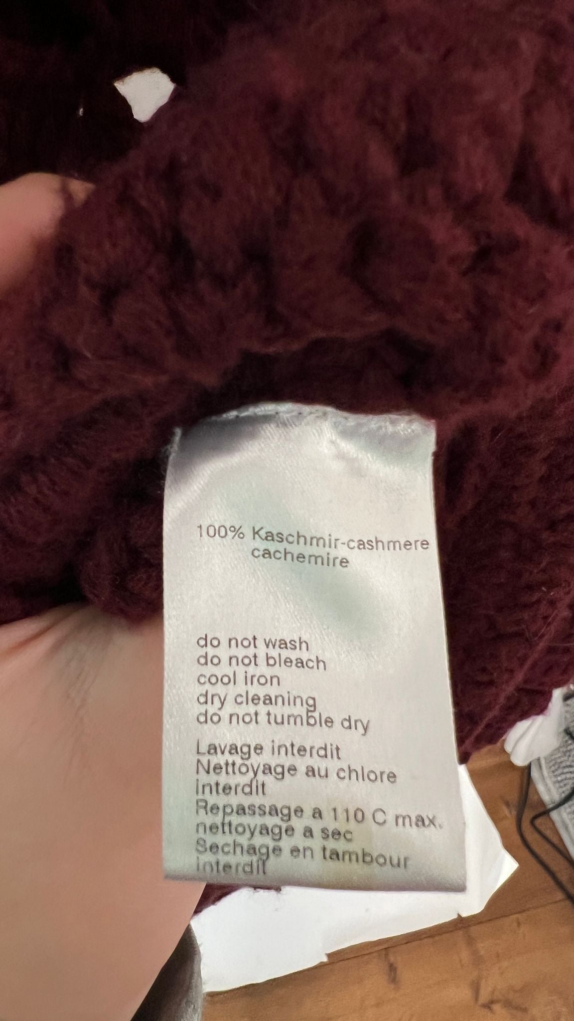 Strickjack mit Kapuze