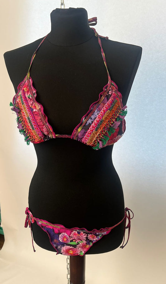 Bikini bestickt