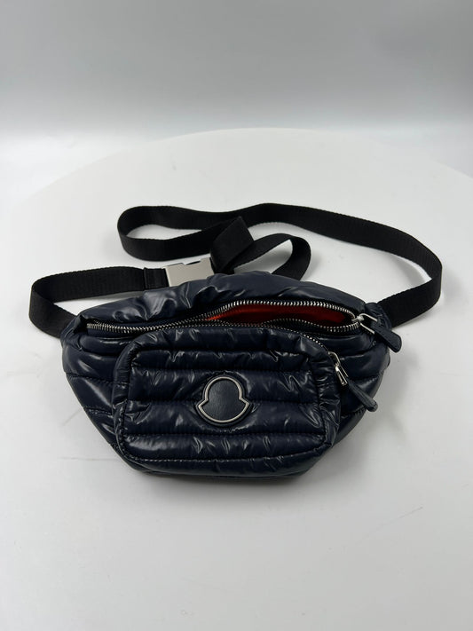 Gürtel-Tasche / Bauchtasche