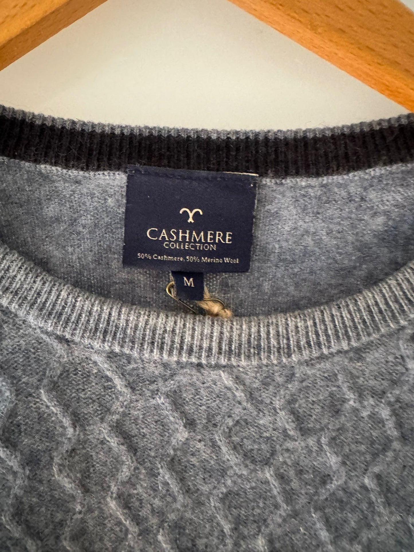 Pulli gemustert
