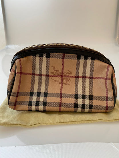 Necessaire