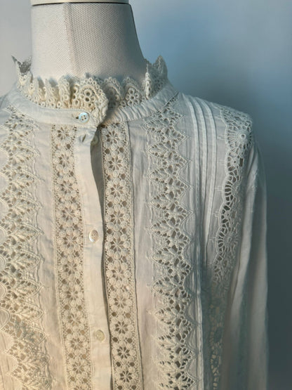 Bluse mit Spitzen