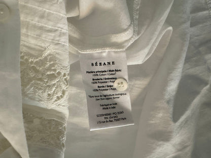 Bluse mit Spitzen