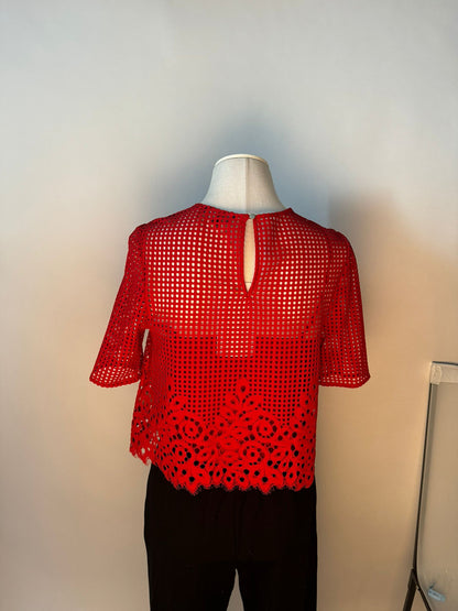 T-Shirt mit Löcher
