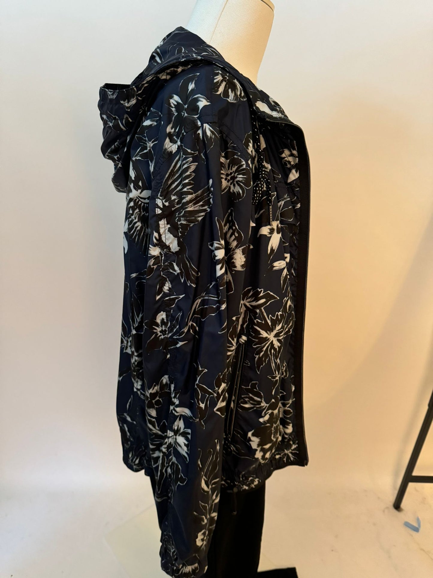 Sportjacke mit Blumen