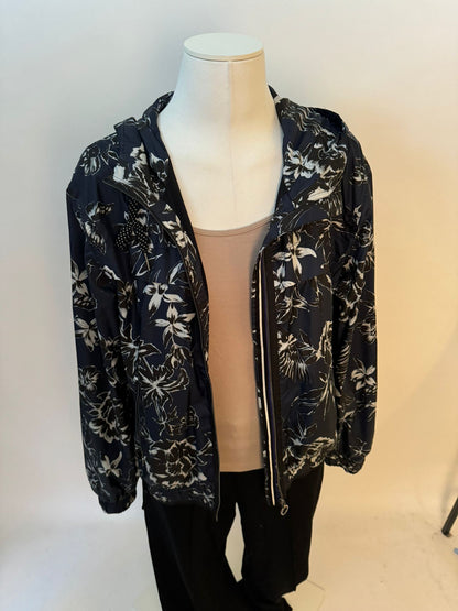 Sportjacke mit Blumen