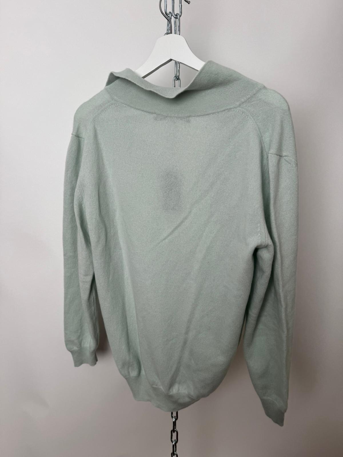 Strickpulli (V-Ausschnitt / Kragen)